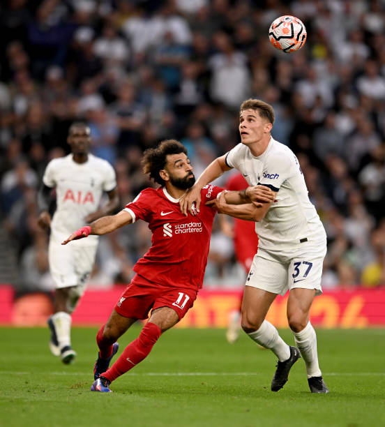 不仅关注球 不仅关注球