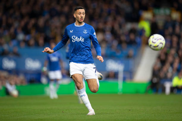 这个位于英 这个位于英